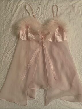 Gilligan & O'Malley Pale Pink Feather-Trim Chemise